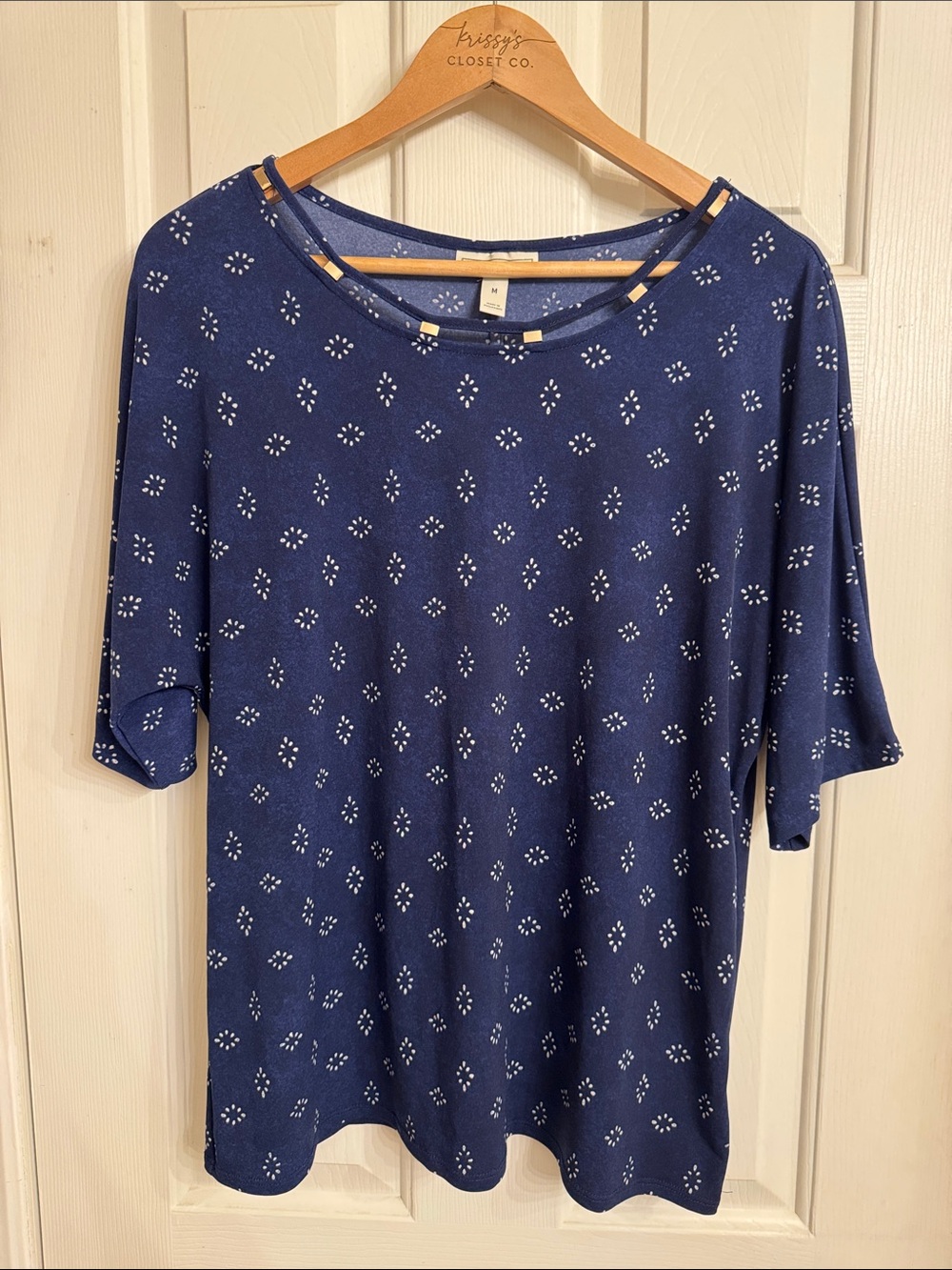 Dana Buchman Navy Short-Sleeve Scoop Neck Tee with White Dot Motif